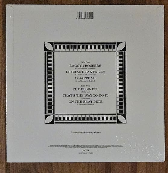 MADNESS Ep Ny + 7" Single begagnad som ett paket.