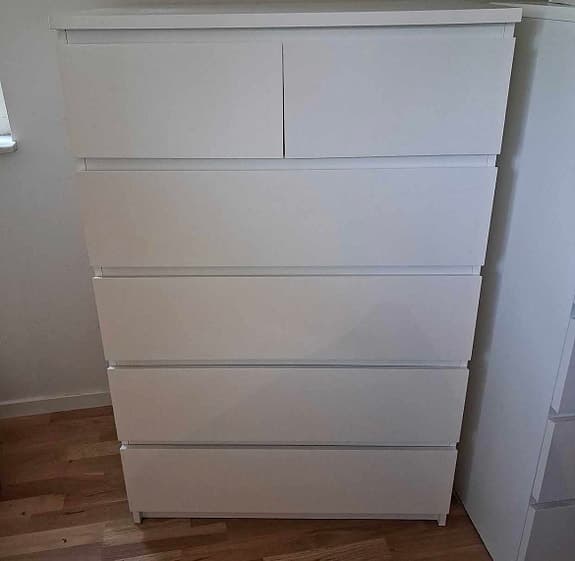 Malm byrå vit från ikea 2 st