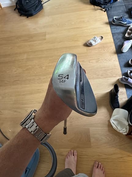 Titleist Vokey SM10 wedge 54° 14F höger