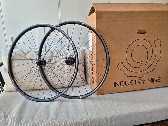 Helny Industry Nine I9 GRCX S