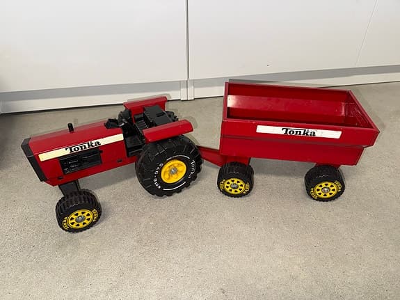 Tonka leksaksfordon traktor släp grävmaskin lastbil