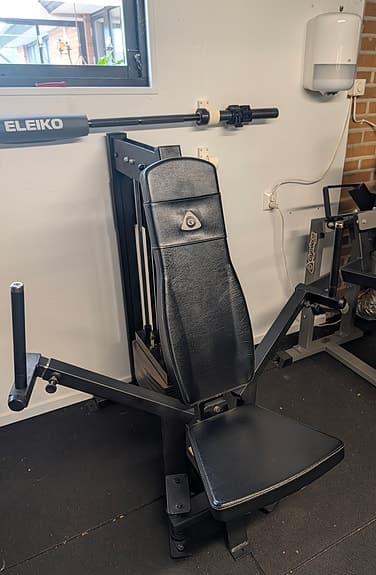 gymleco pec deck