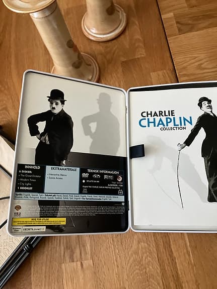 Charlie Chaplin Collection och Clint Eastwood Collection DVD-boxar