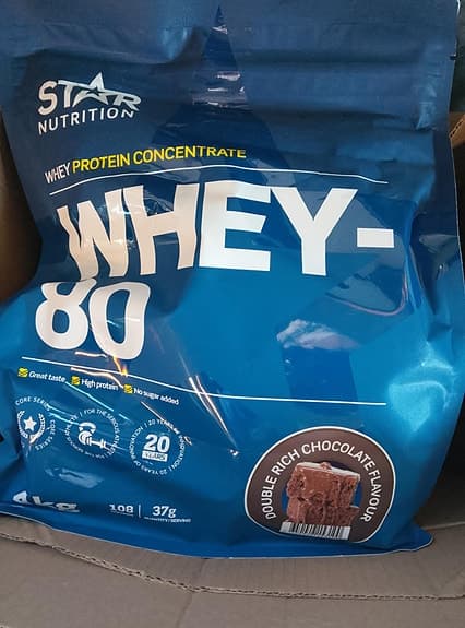 Star Nutrition Whey-80 proteinpulver 4kg oöppnad, ny. Säljes p.g.a. felköp!
