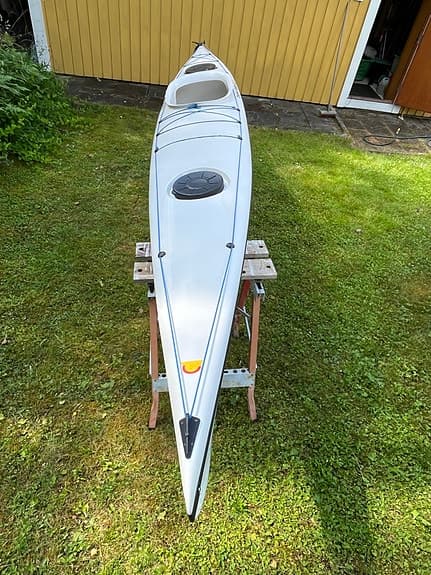 Trapper Fighter K1 kajak vit med carbonpaddel, kapell och kajakvagn
