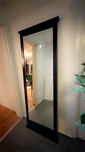 IKEA SOKNEDAL spegel med svart ram