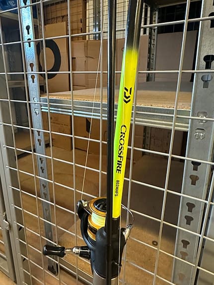 Daiwa Crossfire haspelspö med rulle