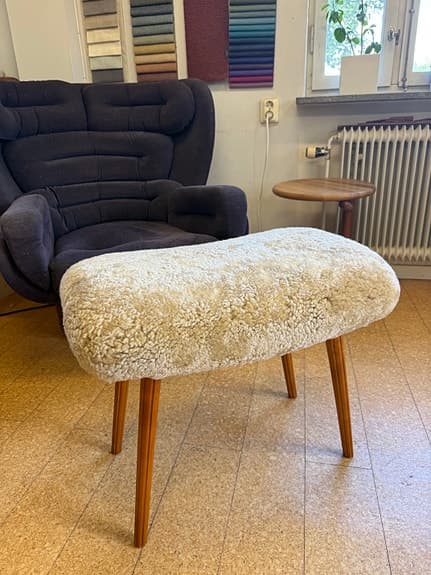 50 40 tall Dansk Svensk fåtölj pall ny fårskinn.