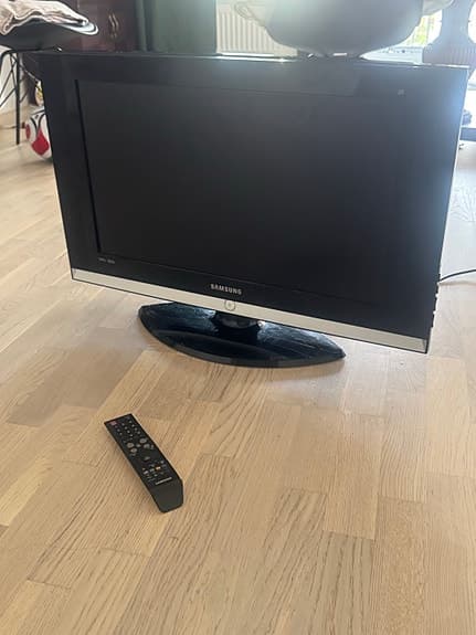 Samsung LE32A456C2D 32" LCD-TV svart