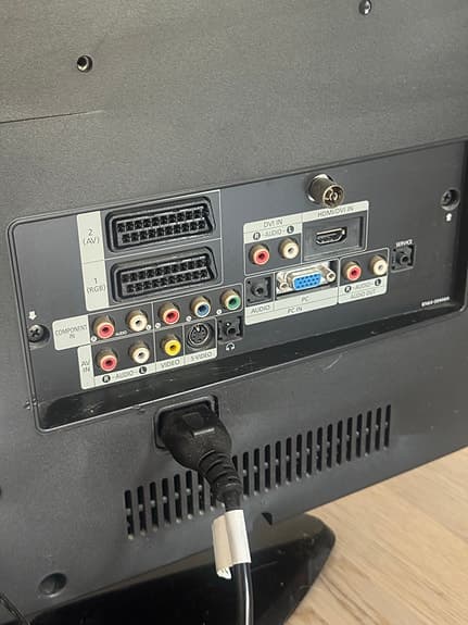 Samsung LE32A456C2D 32" LCD-TV svart