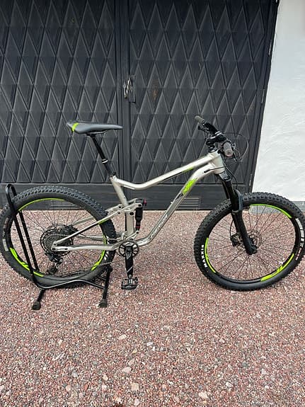 Merida One-Forty 600 heldämpad mountainbike