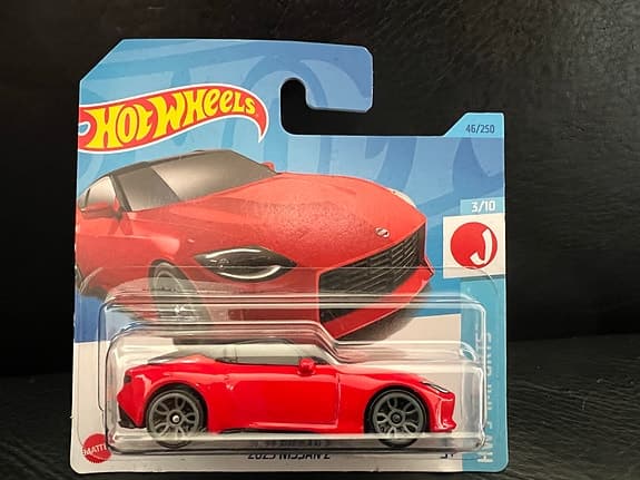 Hot Wheels 2023 Nissan Z leksaksbil röd