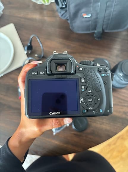 Canon 550D systemkamera + sigma objektiv 24-70mm + Canon EFS 18-135mm