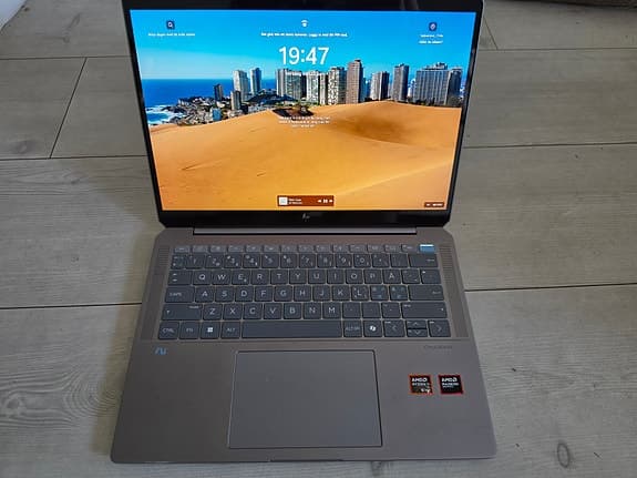 HP OmniBook Ultra 14"