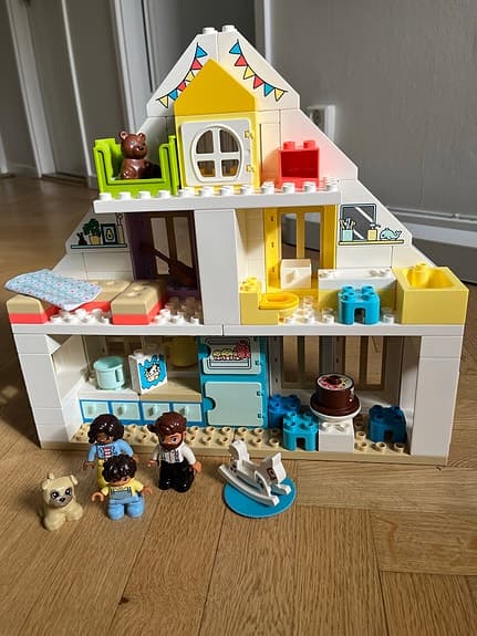 LEGO DUPLO Friends hus med figurer