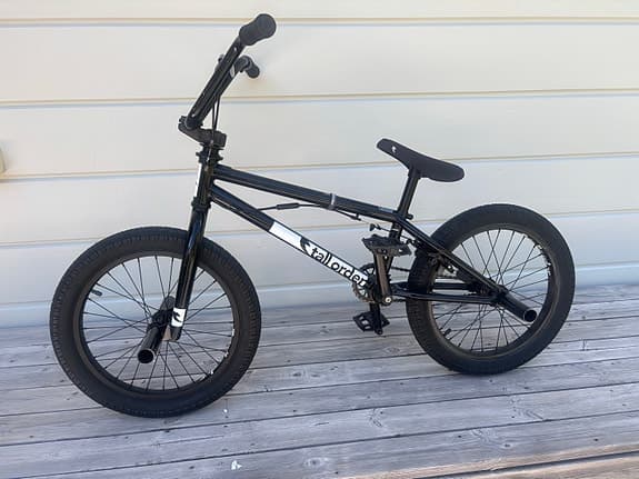 Bmx  med pegs