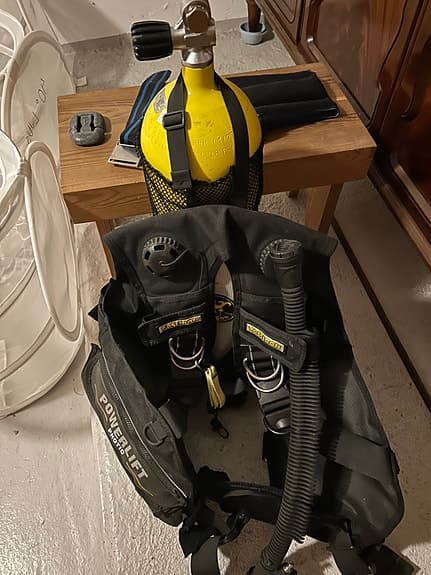 Dykpaket med väst, flaska och regulator