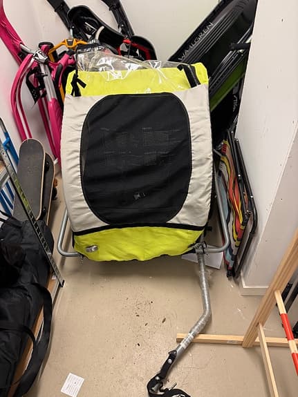 BTS cykelvagn för barn gul/grå