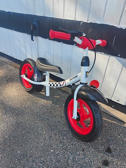 Kettler springcykel vit/röd för barn