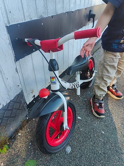 Kettler springcykel vit/röd för barn
