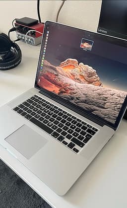MacBook Pro 15" Retina (Mid 2015) | 16GB RAM | Bra batteri