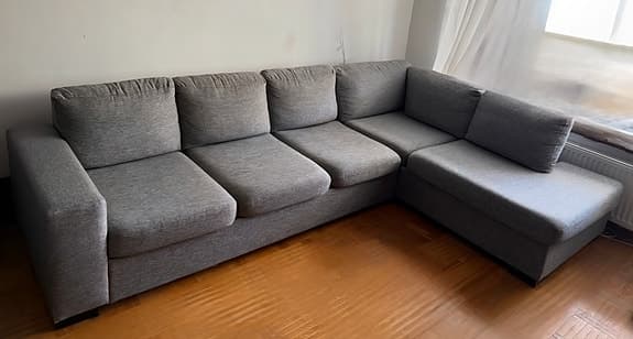 Mio divan soffa grå