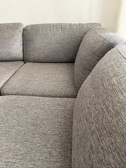 Mio divan soffa grå