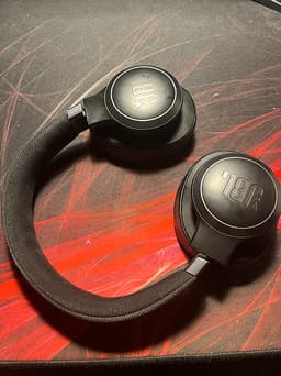 JBL Live 770nc Svarta
