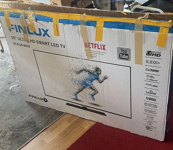 Finlux Smart TV med 55-tum