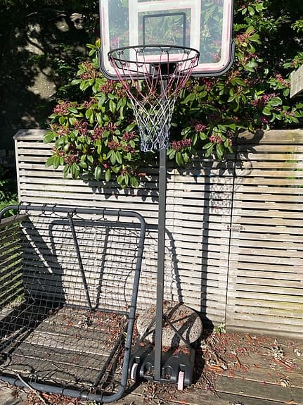 Basketkorg och rebounder