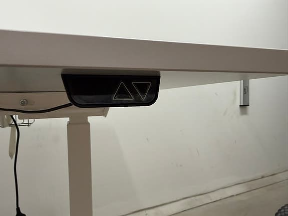 Kontorsbord/Skrivbord, höj - sänkbart