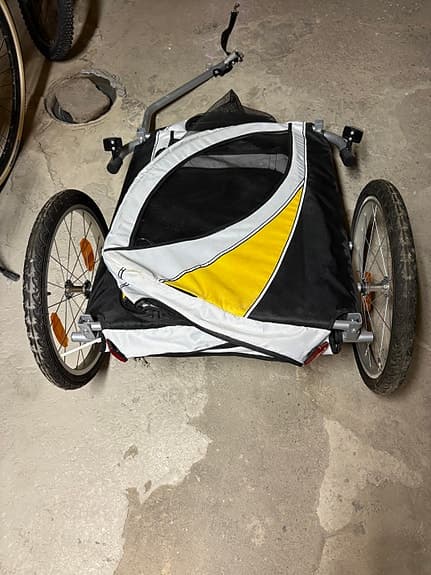 cykelvagn för packning eller hund.