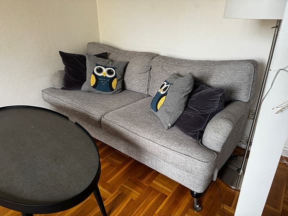 Grå Howard-soffa från Mio