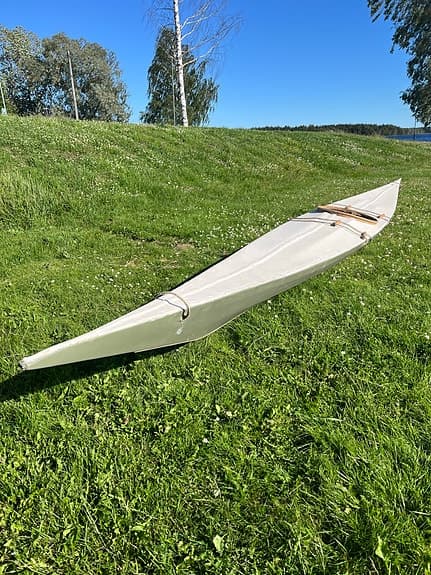 Grönlandskajak med paddel