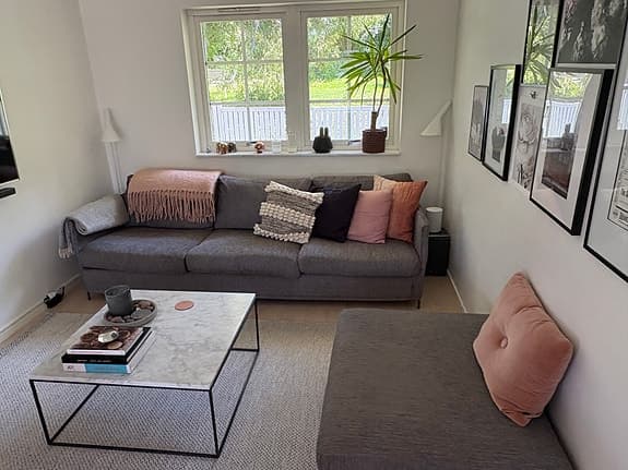 4-sits soffa med fotpall – Petito av Furninova