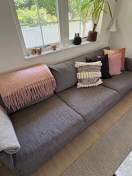 4-sits soffa med fotpall – Petito av Furninova