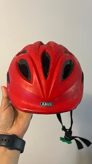 Abus cykelhjälm röd 50-55 storlek