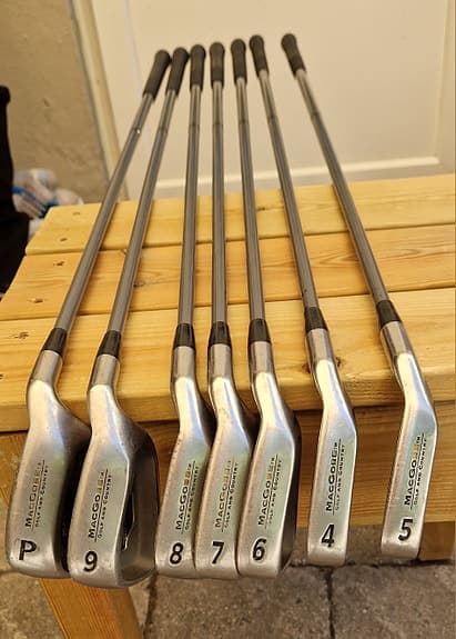 Golfklubbor med grafitskaft