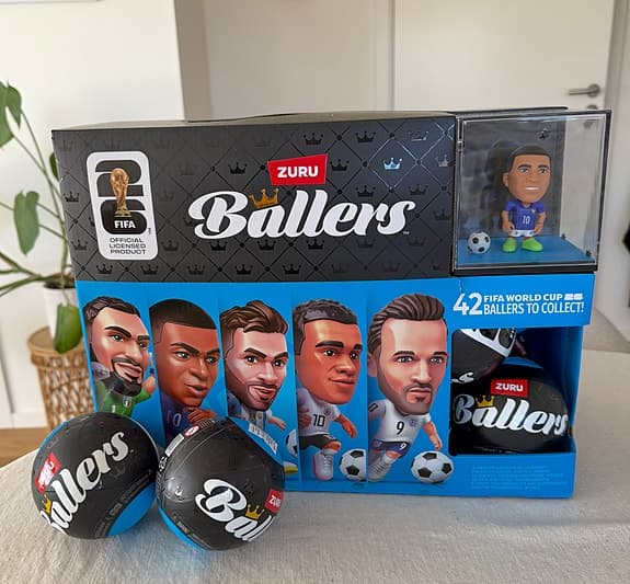 BALLERS FIFA box med 21 oöppnade samlarfigure inkl MBAPPE