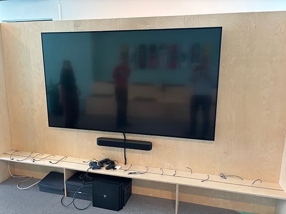LG TV 86 tum
