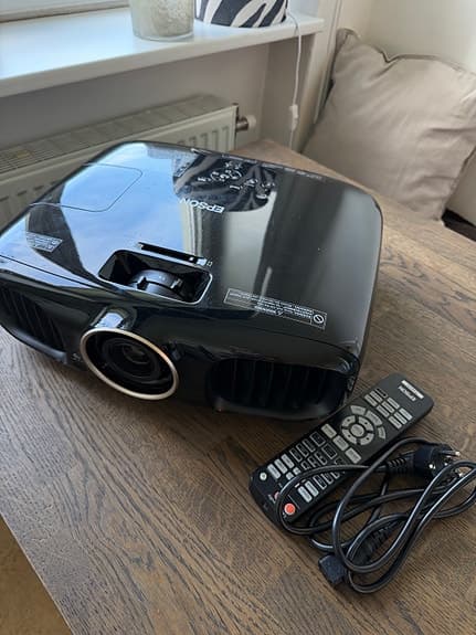 Projektor - Epson EH-TW6100