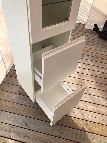 Mycket fint Ikea Metod skåp med belysning