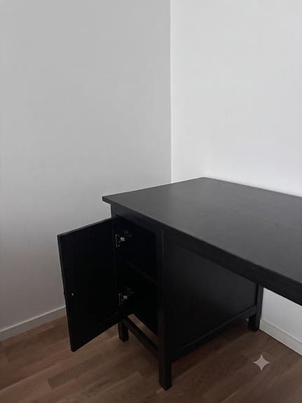 Ikea Hemnes Skrivbord svart med förvaring