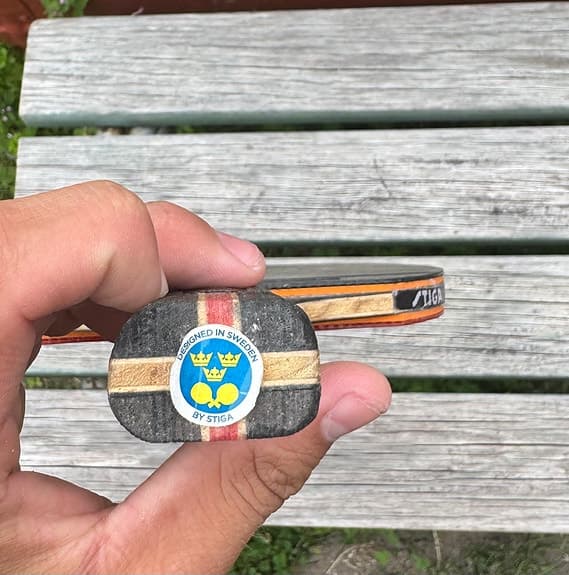 Stiga bordtennisracket med röd/svart gummi
