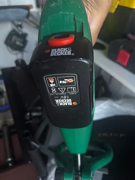 Black & Decker GLC2500L grästrimmer 18V grön