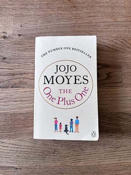 Jojo Moyes bok The One Plus One engelska