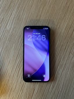 Apple iPhone 12