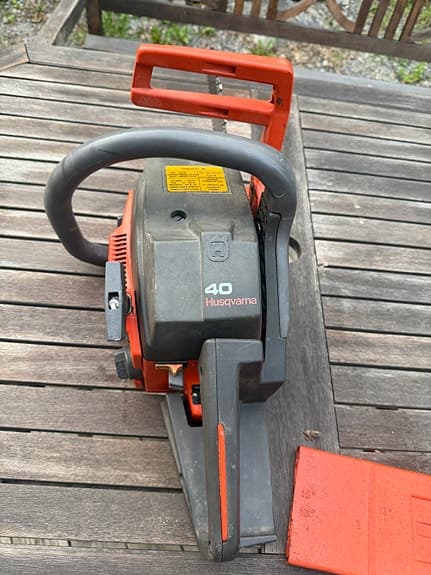 Husqvarna 40 Motorsåg Bensindriven Svensktillverkad!!