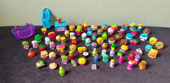 Stort megapaket Shopkins – Över 150 delar med figurer, lekset och bilar!