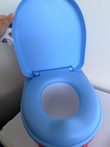 Blå röd barnpotta med ryggstöd